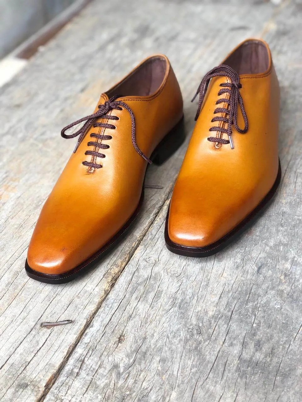 Stylish Men's Handmade tan Color Whole cut Shoes Men leather formal Shoes Men dress shoes